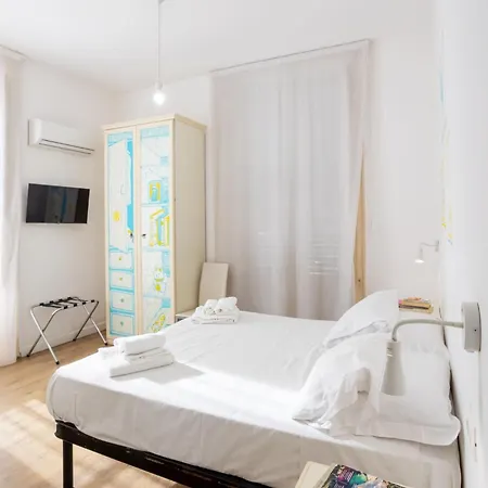 Bed & Breakfast Hotiday Porto Palermo