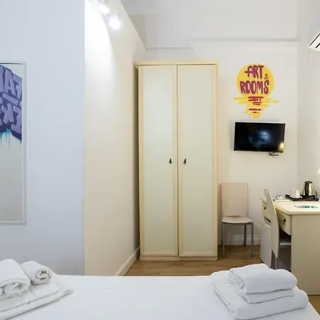 Hotiday Porto Bed & Breakfast 3*