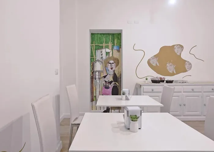 Hotiday Porto Palermo